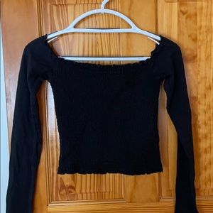 COPY - Hollister Cropped Long Sleeve Shirt